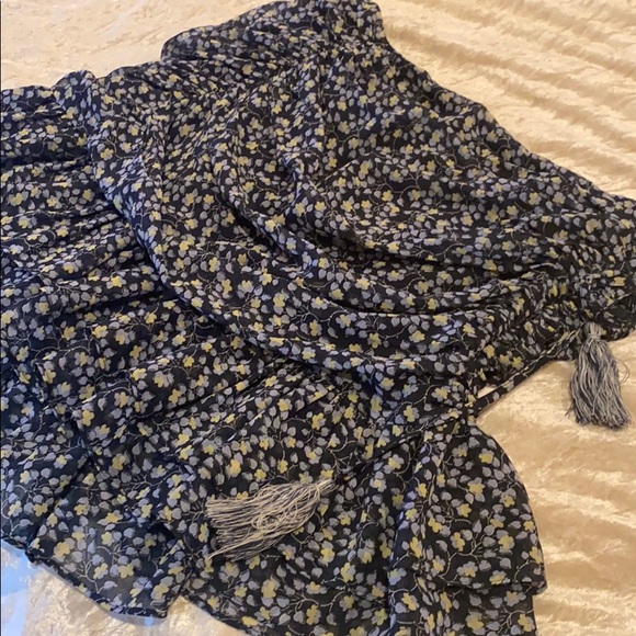 Skirt - Picture 3 of 3